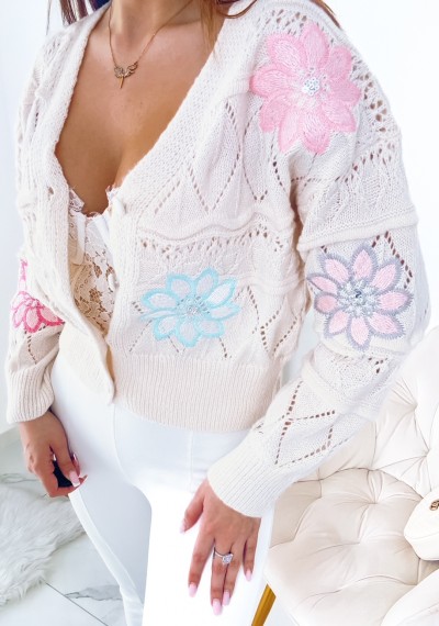 Sweter ARIANA z haftowanymi kwiatami 2